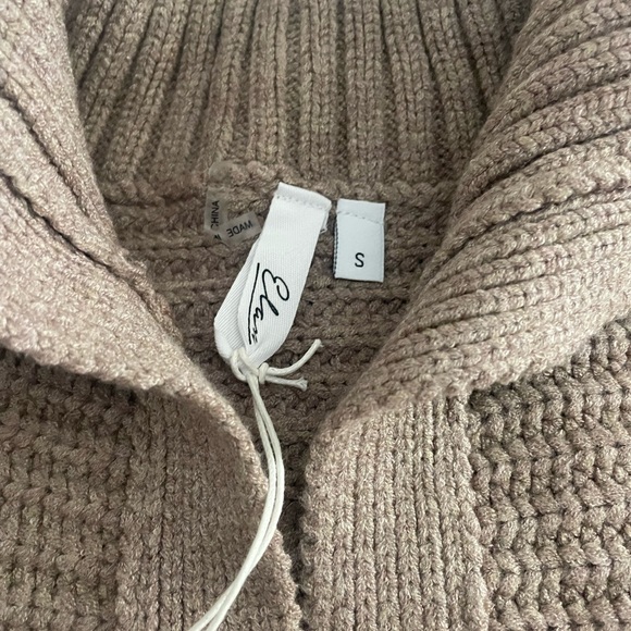 Elan Women's Open Collar Puff Sleeve Sweater  in Taupe sz Small - Picture 7 of 8